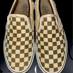 Brown Checkered Slip-On Vans • Women’s Size 9